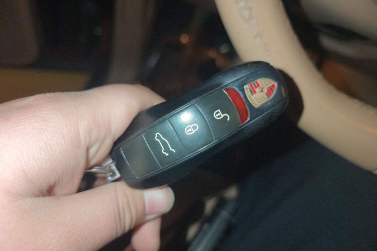 Used Porsche Cayenne 2011 Cayenne S 4.8L