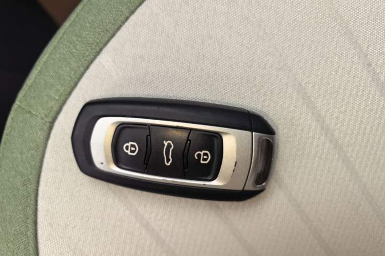 Used Geely Galaxy Panda 2025 210 km – Yuanqi Bear Vehicle Key