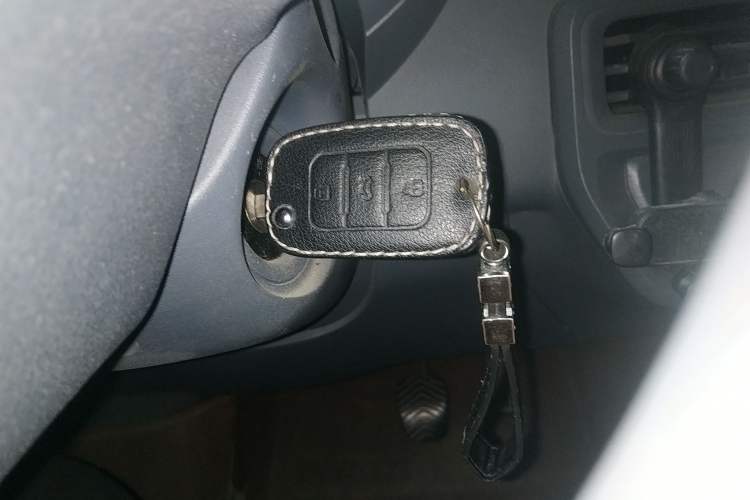 Used Wuling Yangguang 2024 300km Range Practical Window-Sealed Version 60kW
