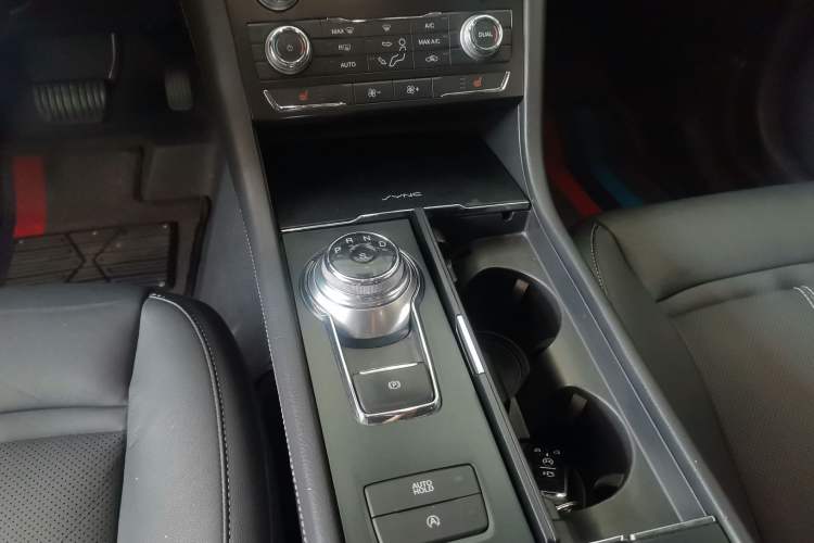 Used Ford Taurus 2017 EcoBoost 180 Luxury Model