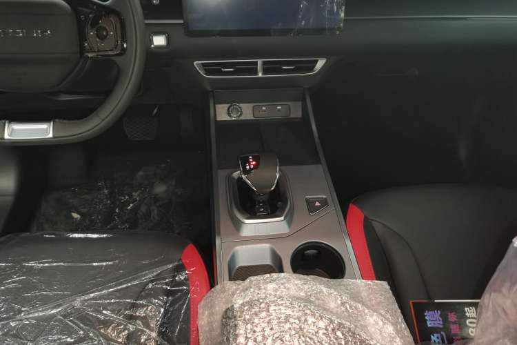 Used JETOUR Dashing 2026 Model—Youth Edition, 1.5T 6DCT Luxury Edition
