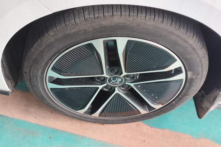 Used BYD Han 2020 EV Long-Range Deluxe Model Left Front Wheel Hub