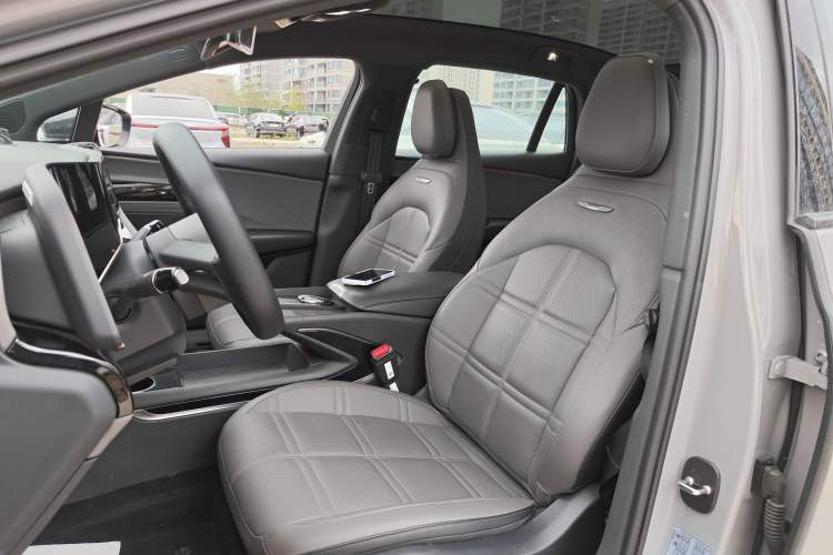 Used Hongqi EH7 2024 690 Pro Driver Seat