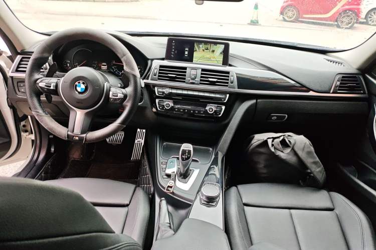 Used BMW 3 Series 2018 320Li Leading Model M Sport Package
