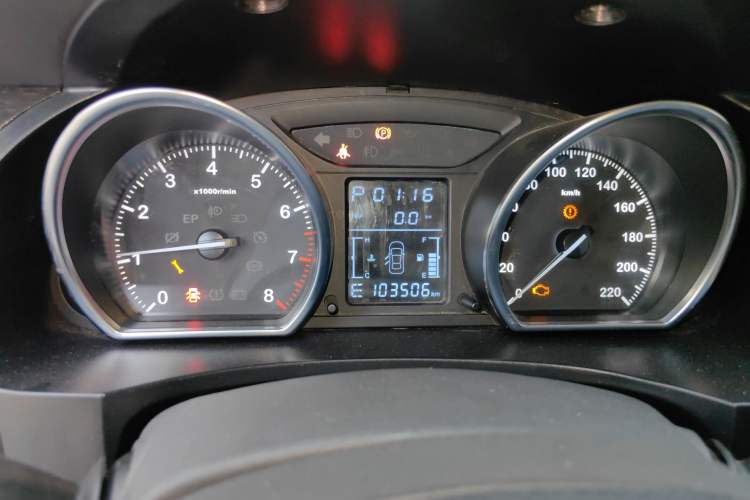 Used Zotye T600 2015 2.0T DCT Prestige Edition Instrument Cluster