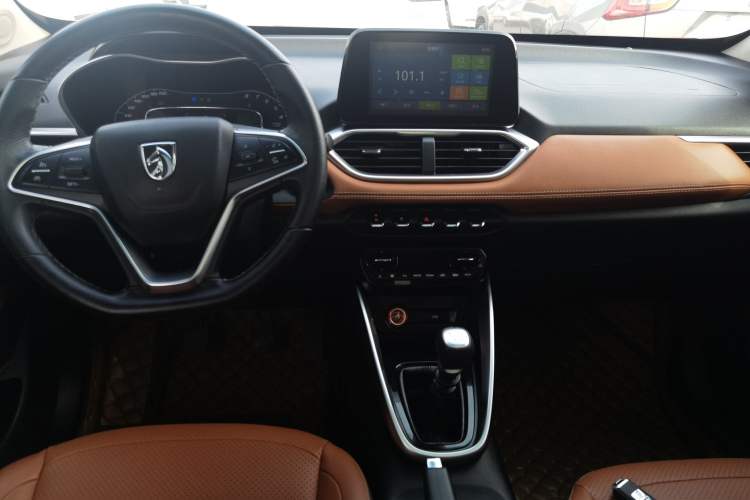 Used Baojun 510 2017 1.5L Manual Luxury Model
