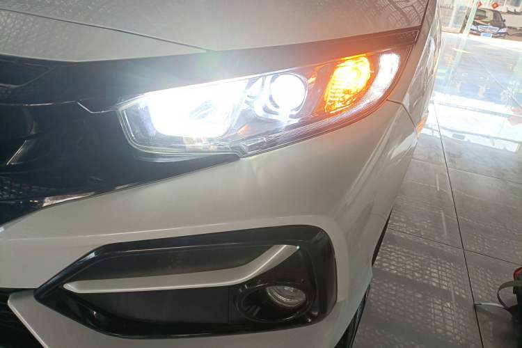 Used Honda Civic 2021 HATCHBACK 220TURBO CVT New Trendsetter
