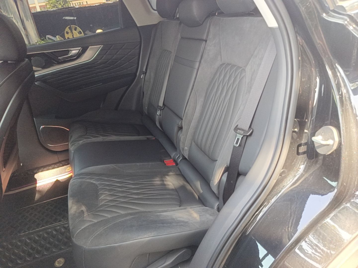 Hongqi HS5 2022 Facelifted Version 2.0T Smart Connect Flagship All-Wheel-Drive Edition — снимка 20