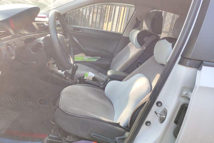 Used Volkswagen Santana 2016 1.6L Manual Fashion Edition Left Front Seat