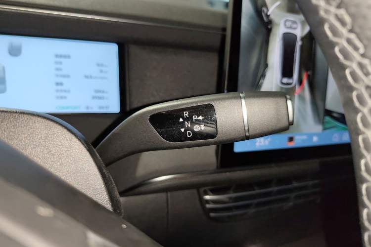 Used XPeng G6 2023 580 Long-Range Pro Gear Lever