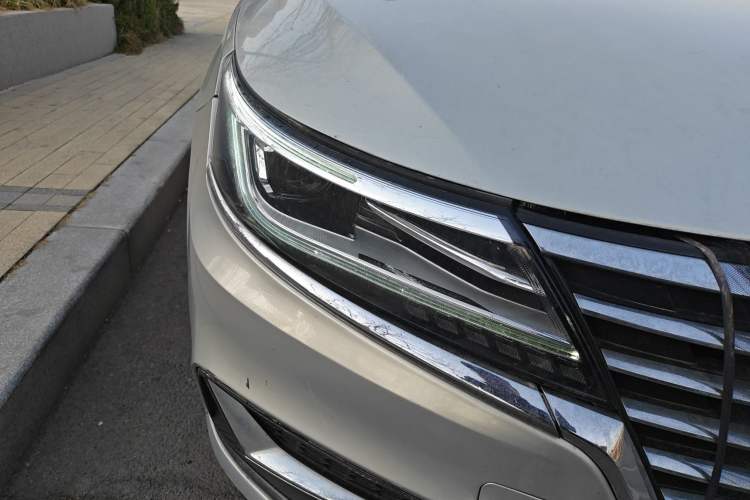 Used Roewe i6 New Energy 2017 45T Hybrid Connective Smart Luxury Edition Right Front Headlight