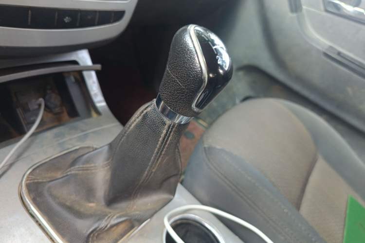 Used JAC T6 2018 2.0T Diesel China V Creator Edition Comfort Plus Long Wheelbase HFC4DB2-1D1