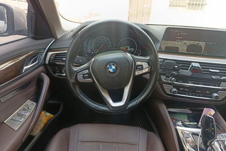 Used BMW 5 Series 2019 525Li Luxury Package