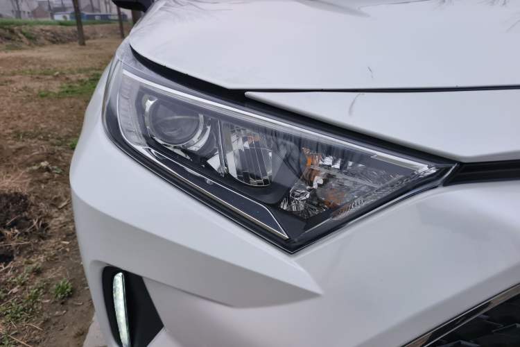 Used Toyota RAV4 Rongfang Plug-in Hybrid 2021 2.5L Two-Wheel Drive Elite Pro