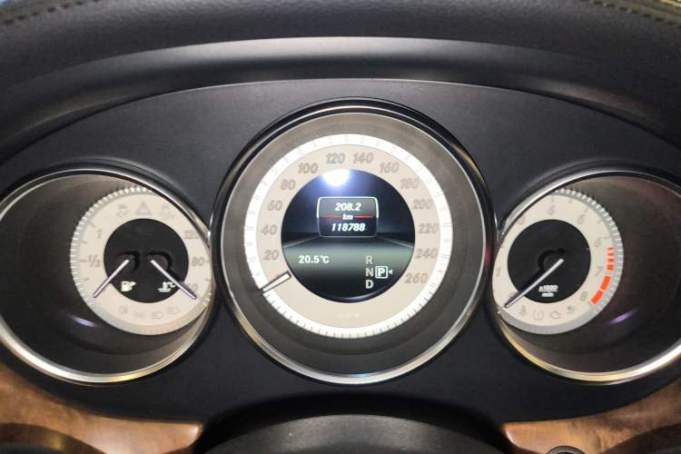 Used Mercedes-Benz CLS 2012 CLS 300 CGI Instrument Cluster