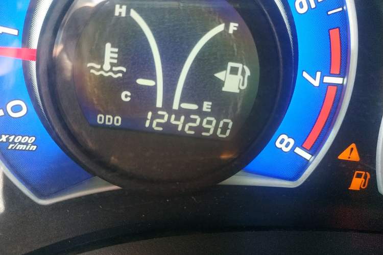 Used BYD L3 2015 Energy-Efficient Model 1.5L Automatic Comfort Edition Odometer Close Up