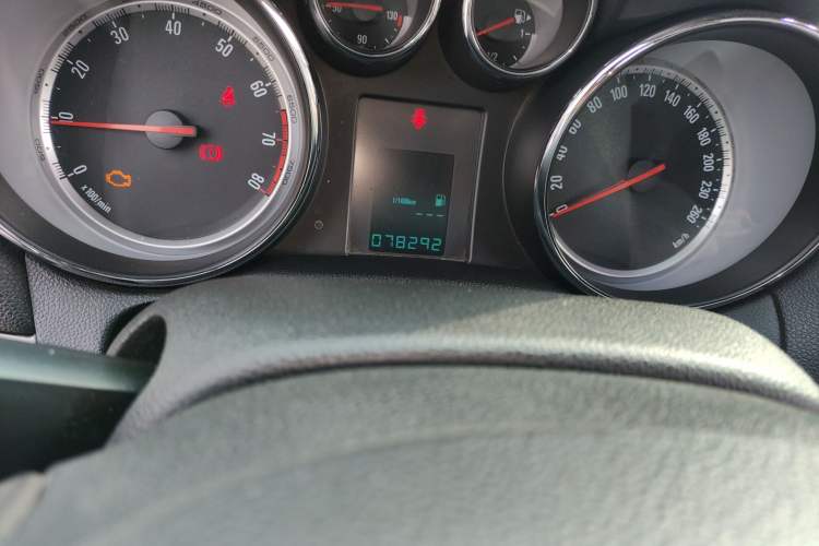 Used Buick Encore 2014 1.4T Manual Two-Wheel Drive Urban Sport Model
