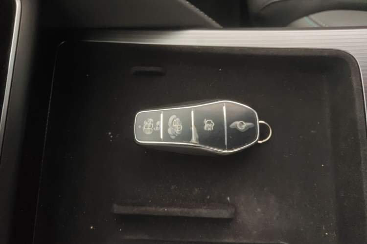 Used BYD Song L DM-i 2025 Intelligent Driving Version 112 km Beyond-Range Type
