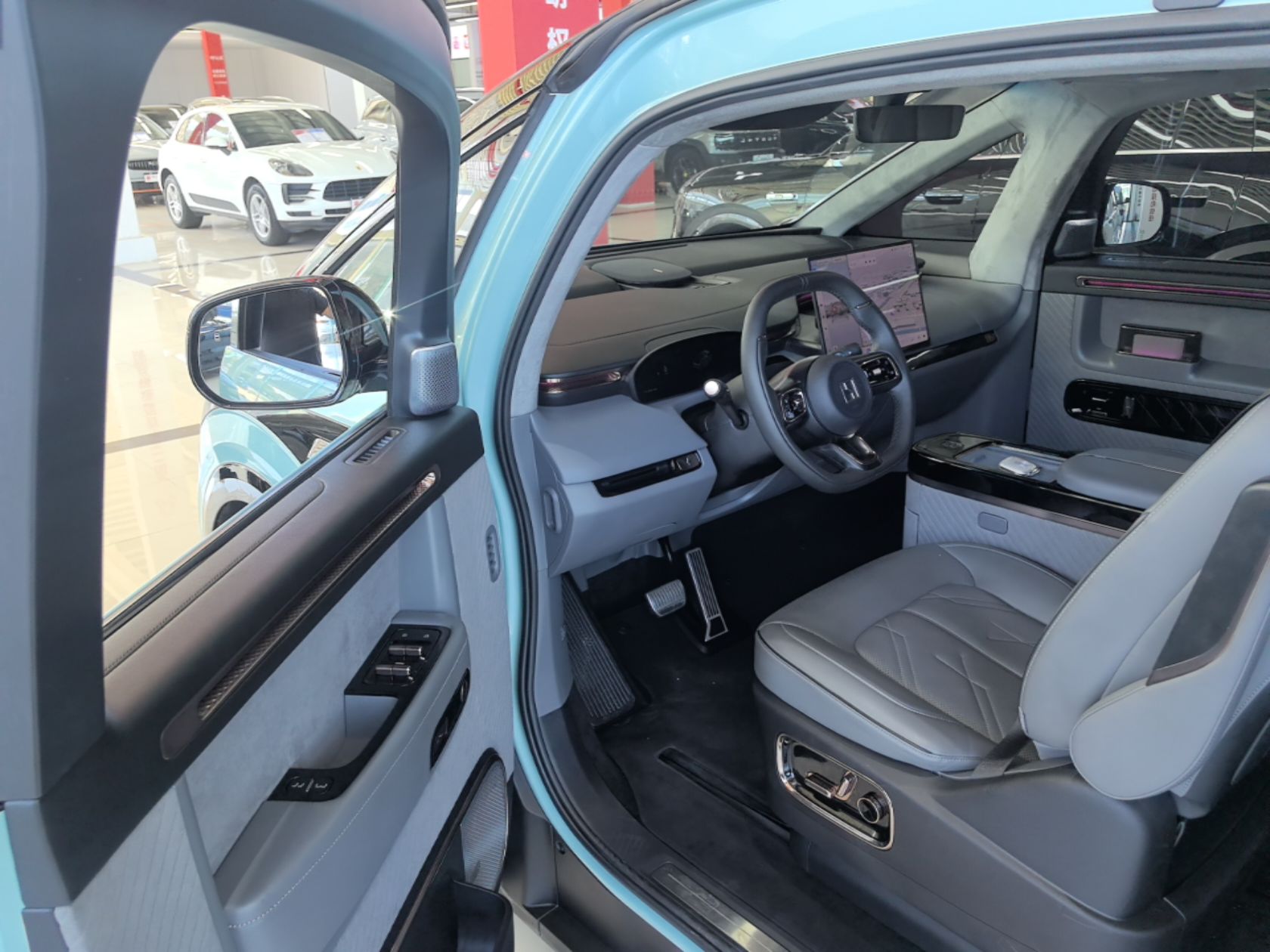 Zeekr MIX 2025 Long-Range Intelligent Driving Edition — снимка 18