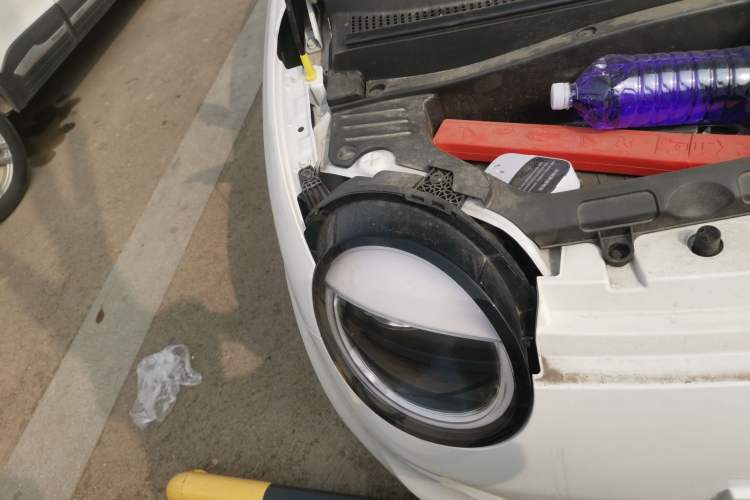 Used CHANGAN NEVO Lumin 2024 205km Orange Wind Edition Right Front Headlight