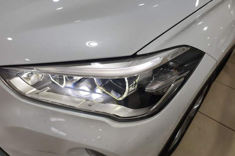 Used BMW X1 New Energy 2019 xDrive25Le Mileage Upgrade Version Left Front Headlight