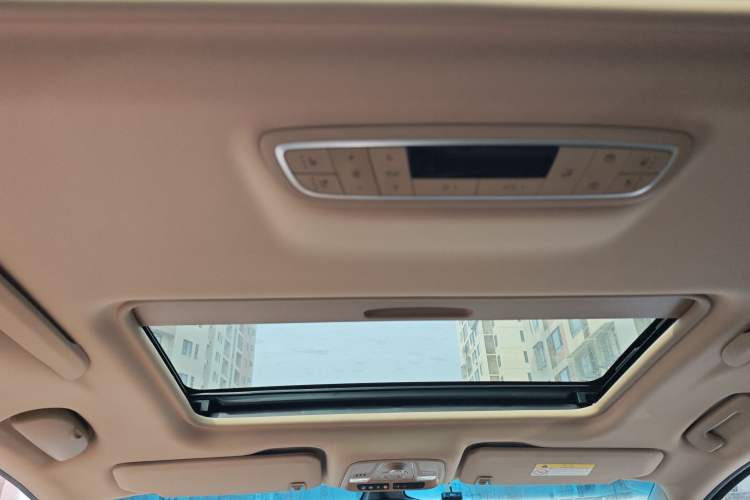 Used Buick GL8 2018 ES 28T Flagship Model China VI Standard
