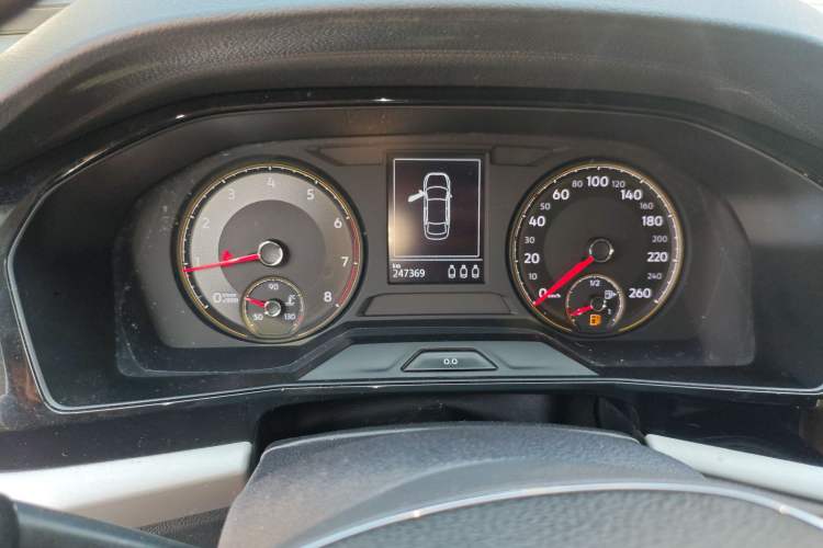 Used Volkswagen Lavida 2021 1.5L Automatic Comfort Edition Instrument Cluster