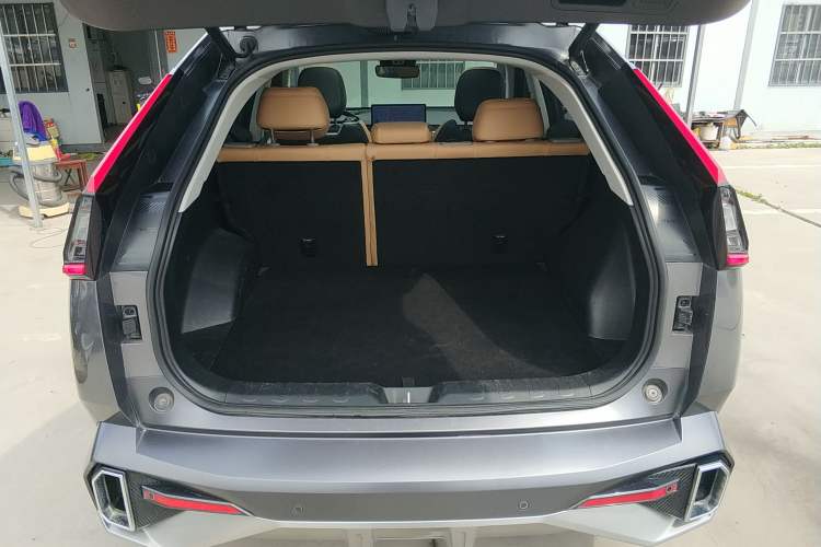 Used GAC Trumpchi EMKOO 2022 1.5T Supernova Max Edition Trunk