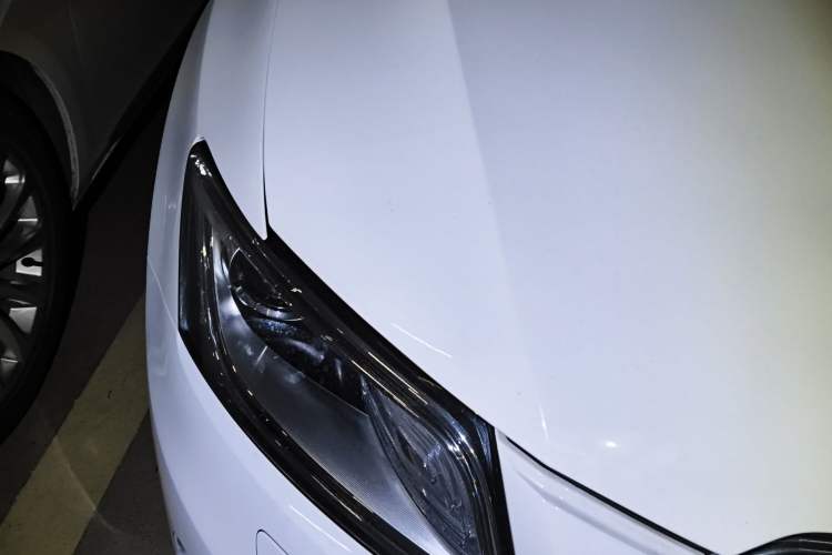 Used Audi Q5 2017 40 TFSI Comfort Model Right Front Headlight