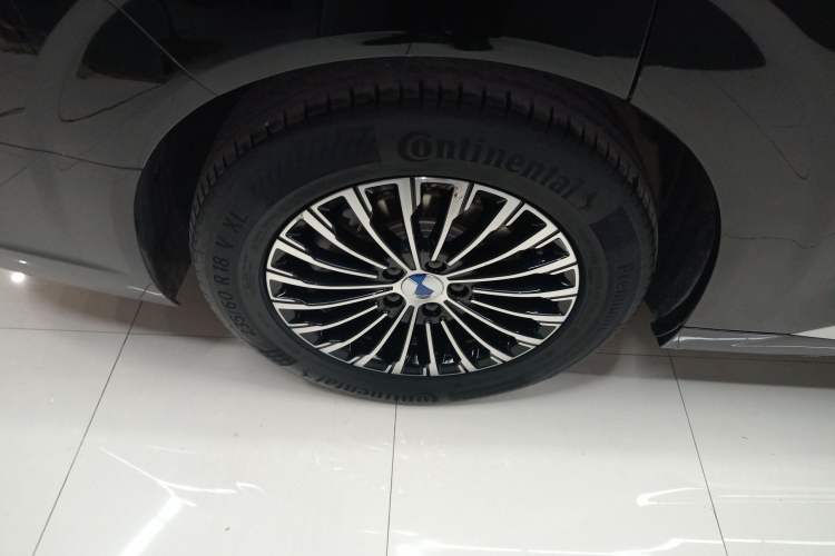 Used Denza D9 2024 DM-i 980 Four-Wheel Drive Prestige Model
