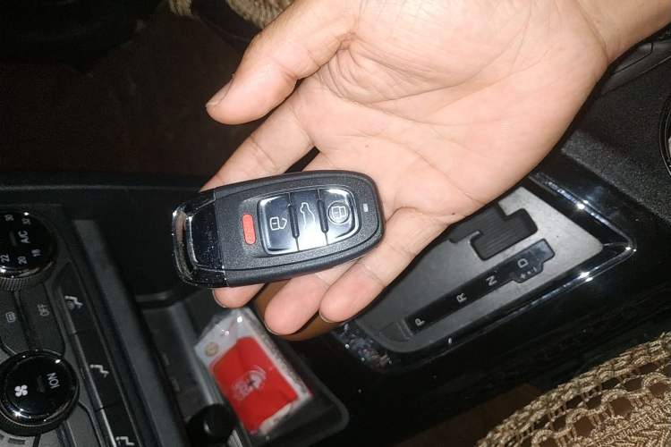 Used Soueast DX7 2015 1.5T Automatic Prestige Model
