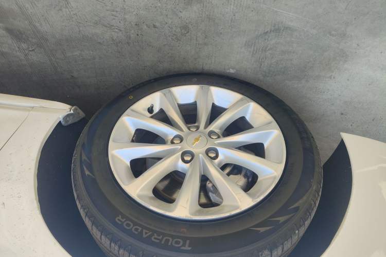 Used Chevrolet Cruze 2017 1.5L Automatic Pioneer Sunroof Edition