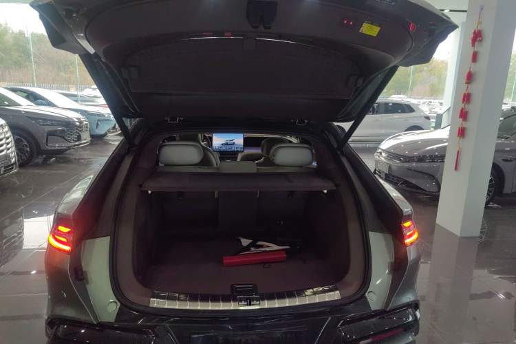 Used Denza Z9GT 2024 1100 Four-Wheel Drive Ultra Version