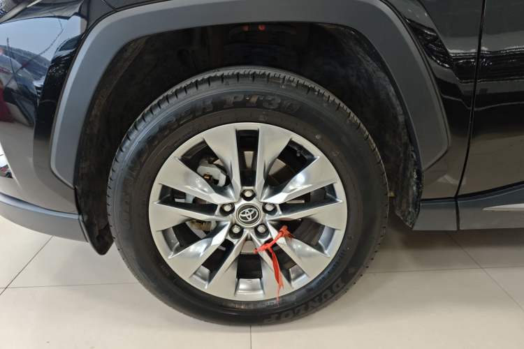 Used Toyota Wildlander 2023 2.0L CVT Two-Wheel Drive Leading Edition
