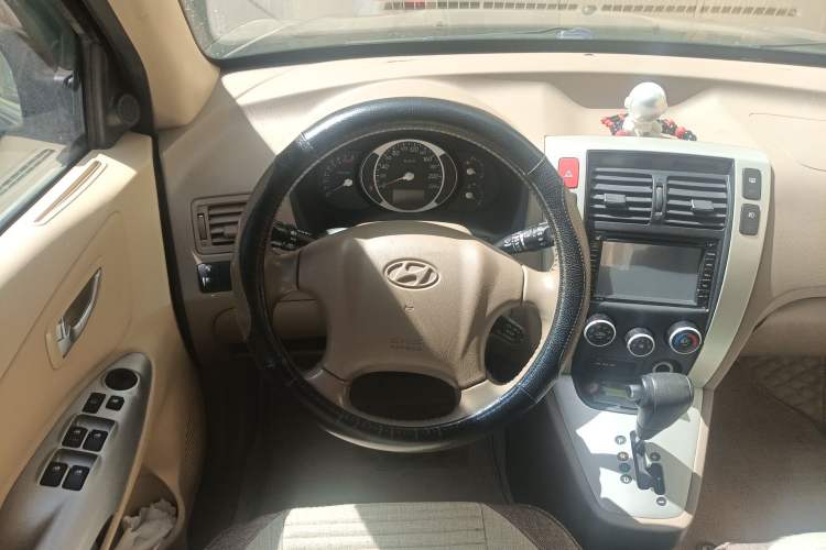 Used Hyundai Tucson 2013 2.0L Automatic Two-Wheel Drive Comfort Version
