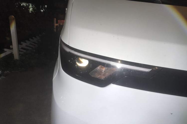 Used JMC E Fushun 2025 Model, Open Window Version, 41.86 kWh, Short Axle, Low-roof
