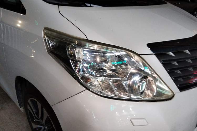 Used Toyota Alphard 2011 3.5L Luxury Edition