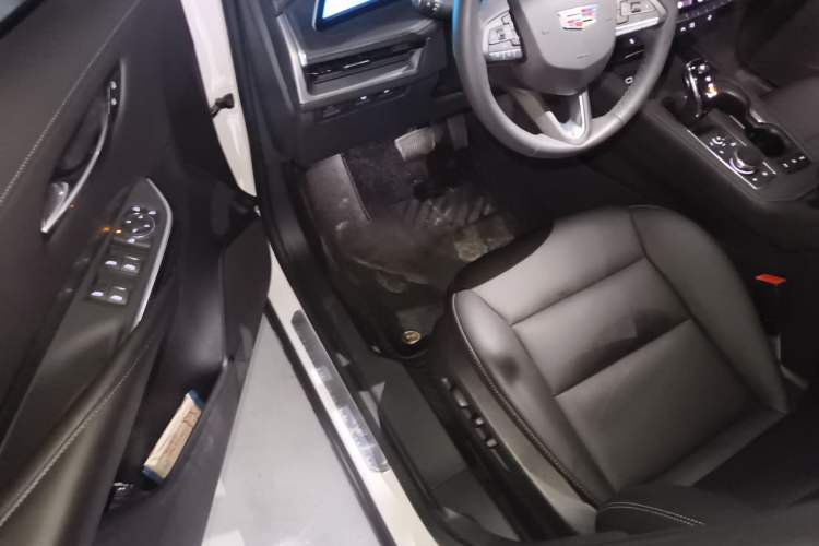 Used Cadillac XT4 2024 28T Two-Wheel-Drive Luxury Version Driver Seat