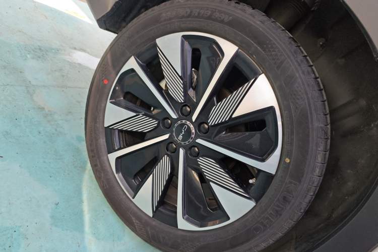 Used BYD Song PLUS New Energy 2025 DM-i Smart Drive 112KM Prestige Model
