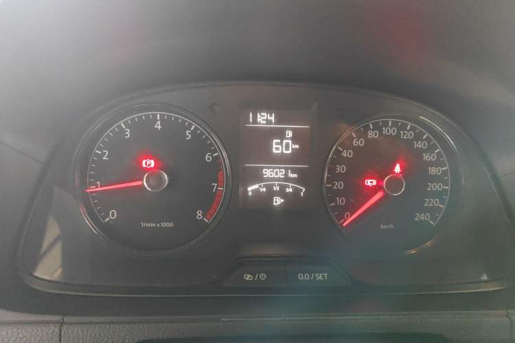 Used Volkswagen Lavida 2013 Revised Classic 1.6L Manual Fashion Edition Instrument Cluster