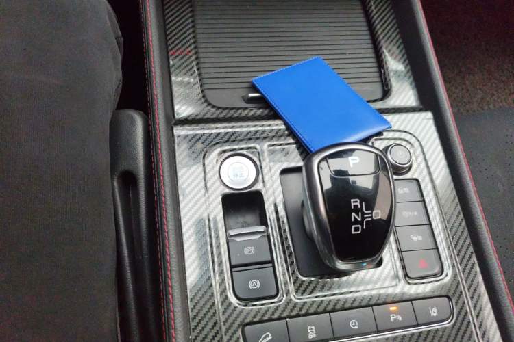 Used BYD Tang New Energy 2018 DM 2.0T All-Wheel Drive Smart Connectivity Luxury Model 7 Seats China V Emission Standard