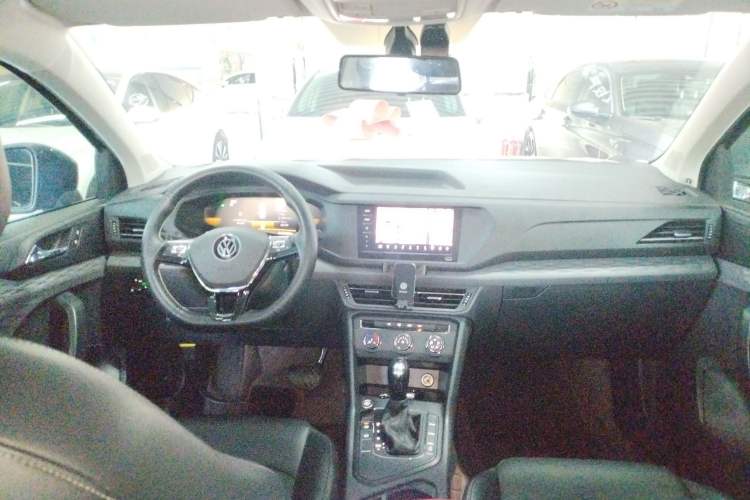 Used Volkswagen Tharu 2022 280TSI Two-Wheel Drive Trend Edition
