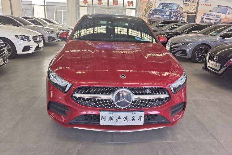 Used Mercedes-Benz A-Class 2022 Second Facelift A 200 L Sport Sedan Fashion Version
