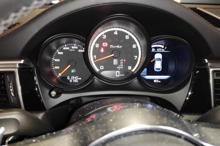 Used Porsche Macan 2017 Macan Turbo 3.6T