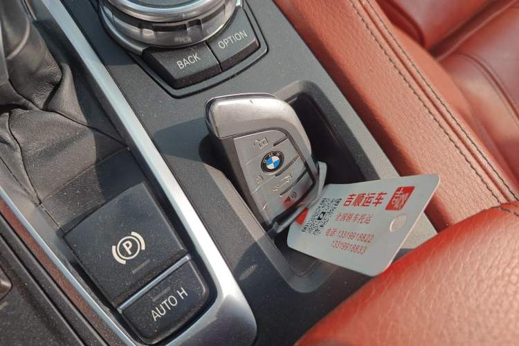 Used BMW X6 2016 xDrive35i Base Model Middle East Vehicle Key