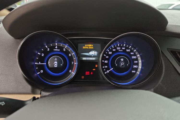Used Hyundai Sonata 2011 2.0L Automatic Leading Edition Instrument Cluster