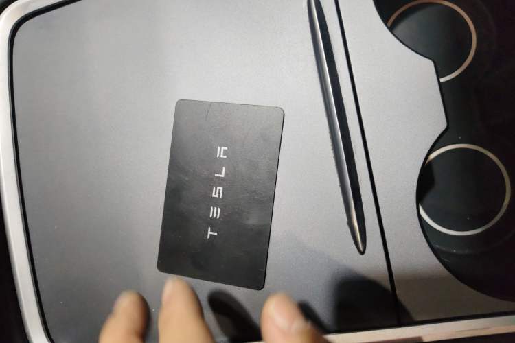 Used Tesla Model Y 2023 Long-Range All-Wheel-Drive Version
