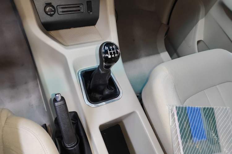 Used FORTHING Lingzhi 2019 M5L 1.6L 7-Seater Base Model China VI Standard