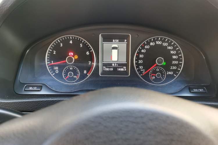 Used Volkswagen Multivan 2012 2.0 TSI Four-Wheel Drive Deluxe Edition Instrument Cluster