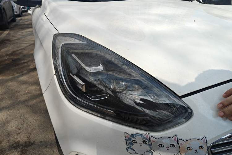 Used Ford Escort 2019 Revised Version 1.5L Automatic Enjoyment Type China VI Standard Right Front Headlight